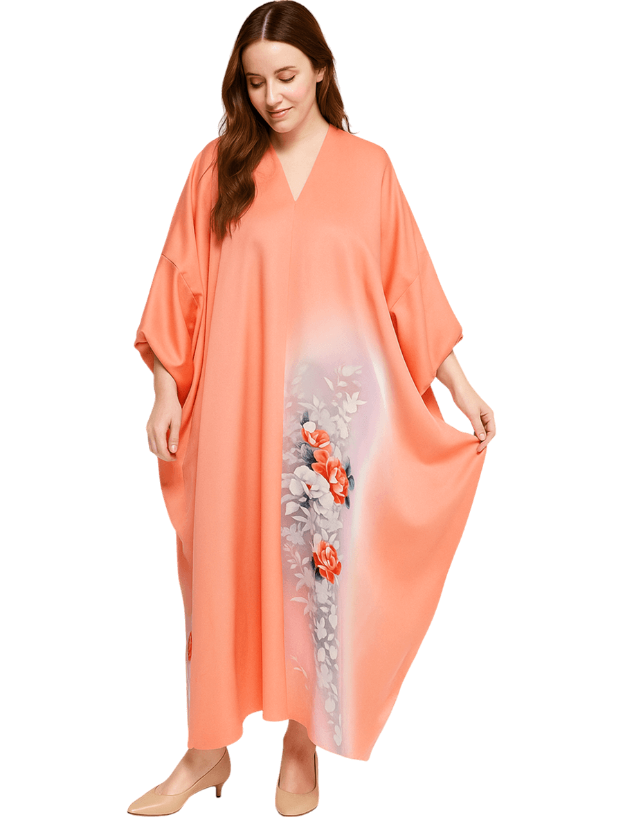 商品について。着物ワンピースドレスの女性